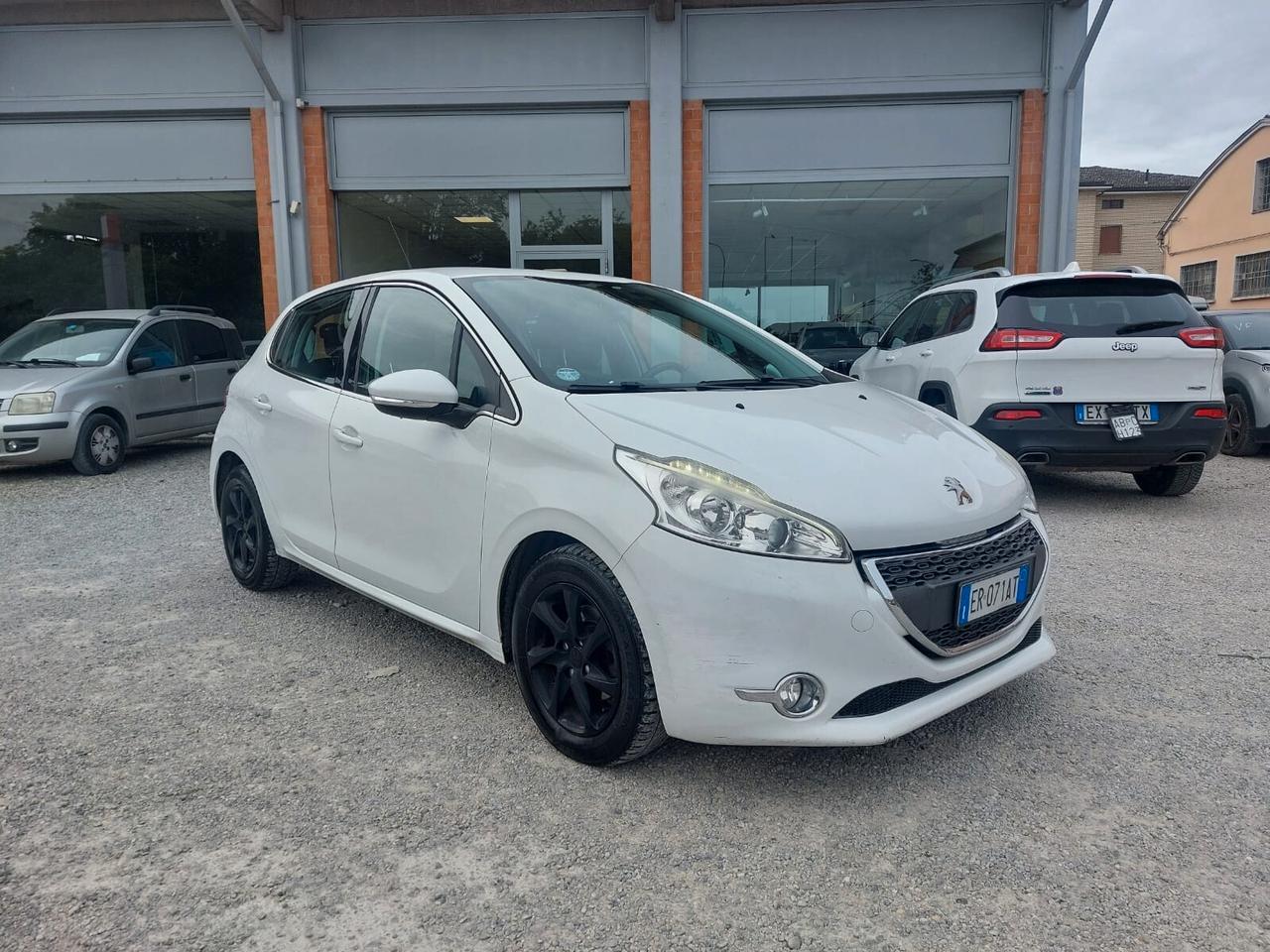 Peugeot 208 1.2 VTi 82 CV 5 porte Active OK NEOPATENTATI