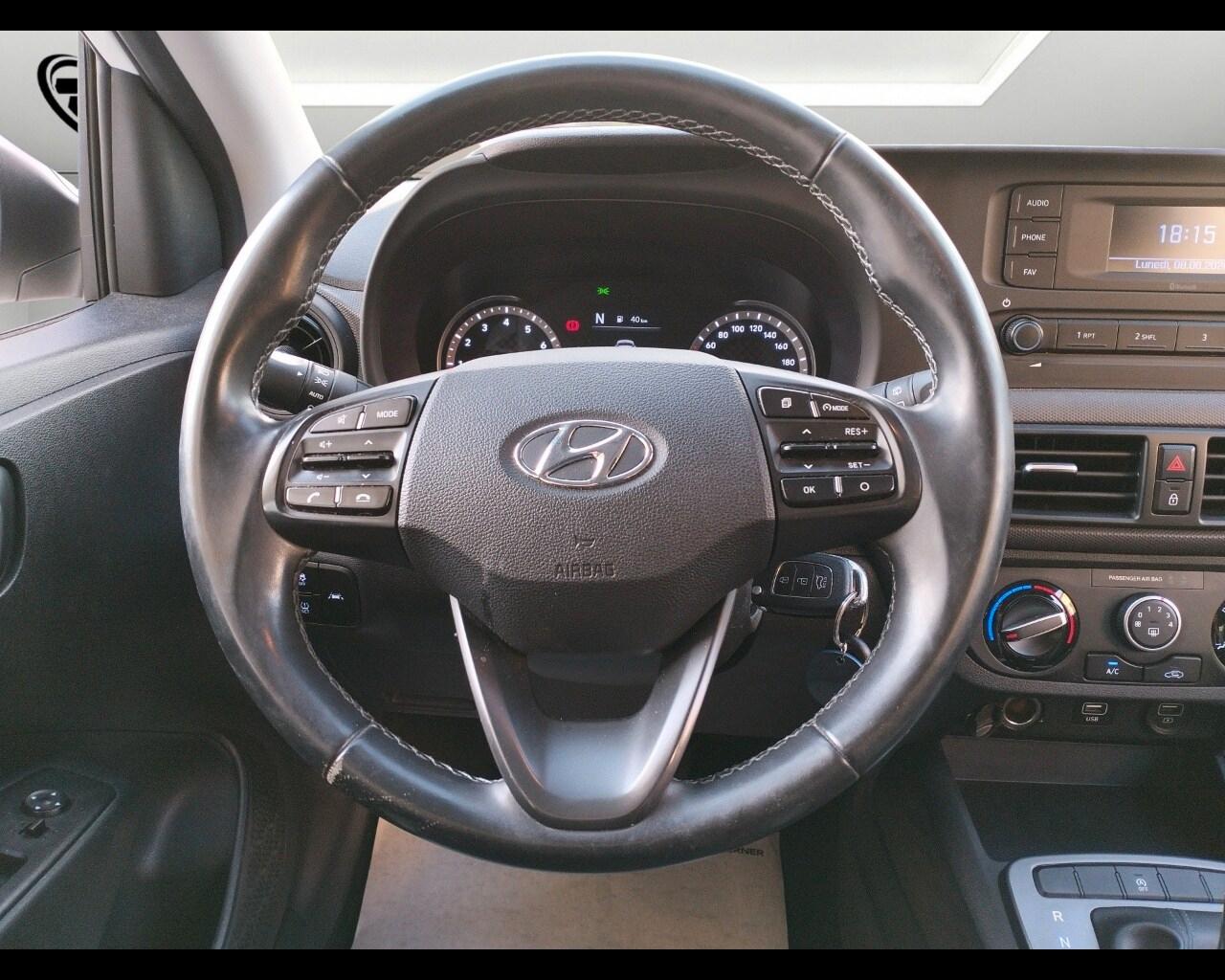 HYUNDAI i10 3ª serie i10 1.0 MPI AT Tech