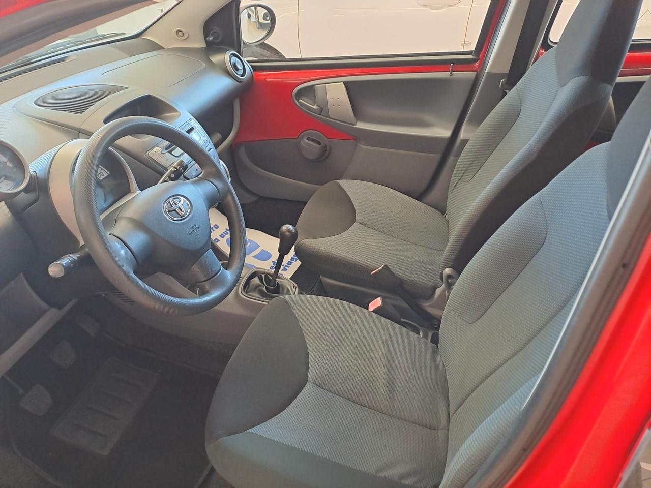 Toyota Aygo 1.0 12V VVT-i 5 porte