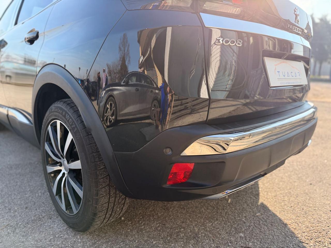 Peugeot 3008 GT 2.0 Blue HDI 180 GT B-COLOR #8587