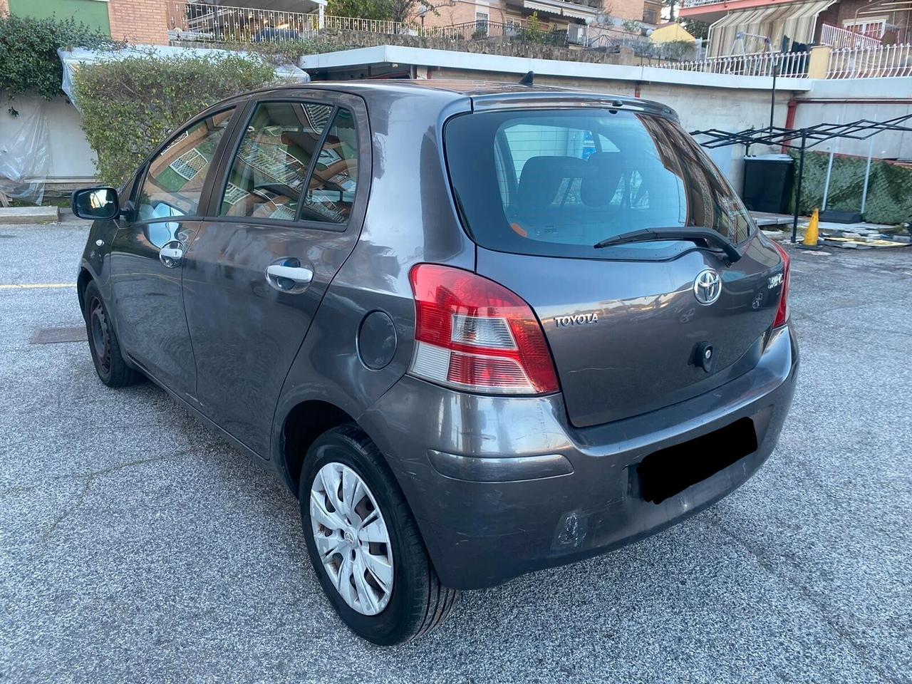 Toyota Yaris 1.4 D-4D DPF 5 porte Sol