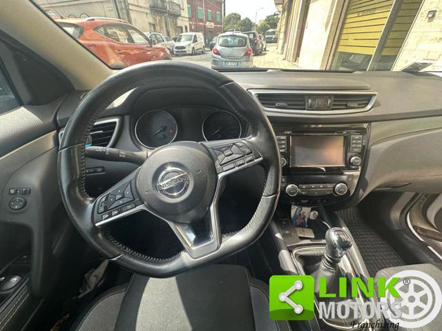 NISSAN Qashqai 1.2 DIG-T N-Connecta