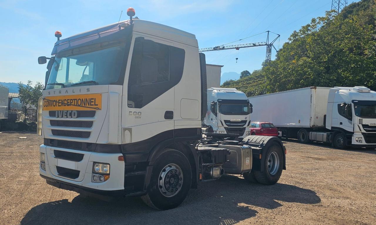 IVECO Stralis AS440S50T/P – 500 CV – Cambio manuale – solo circa 375.000 km