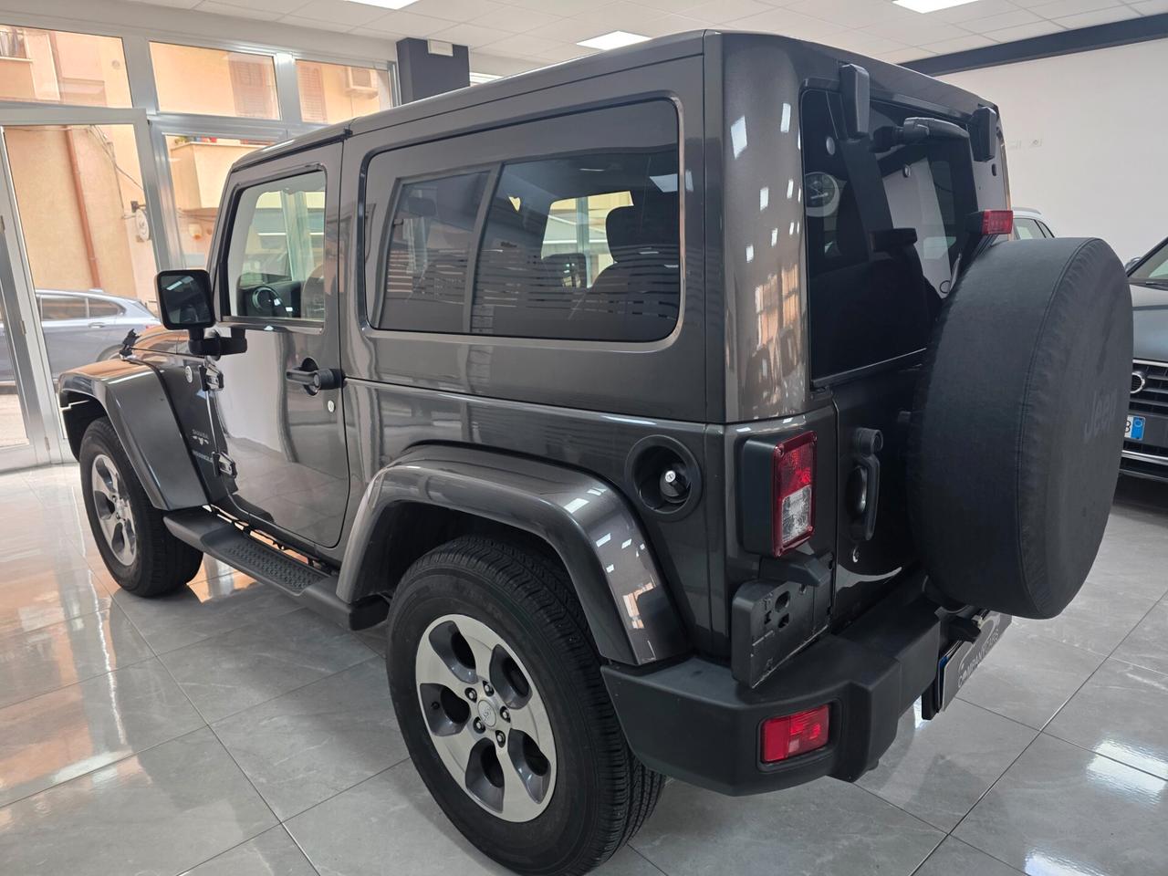 Jeep Wrangler Unlimited 2.8 CRD DPF Sahara Auto
