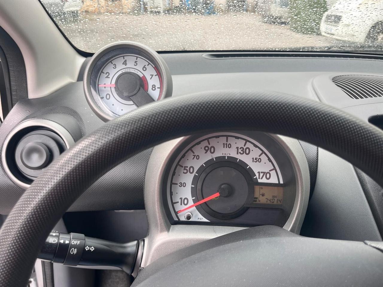 Peugeot 107 1.0 68CV 5p. Allure 70.000KM