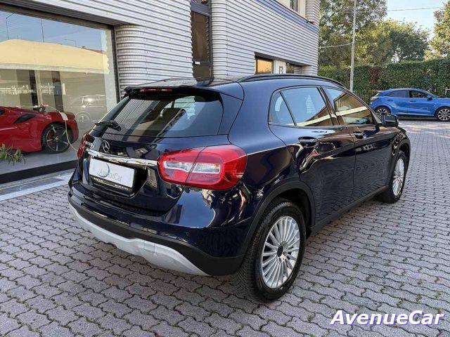 MERCEDES-BENZ GLA 180 d SPORT TELECAMERA NAVIGATORE SEDILI SPORTIVI
