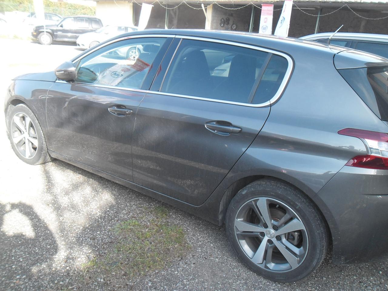 Peugeot 308 BlueHDi 120 S&S Business