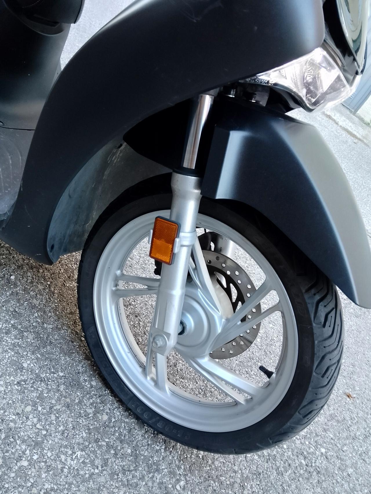 Honda SH 150 ABS start stop