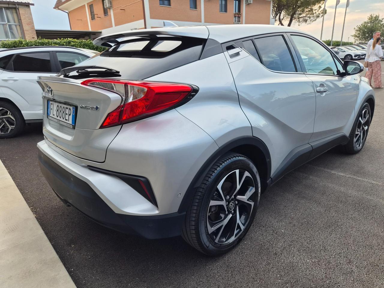 Toyota C-HR 1.8 Hybrid E-CVT Lounge