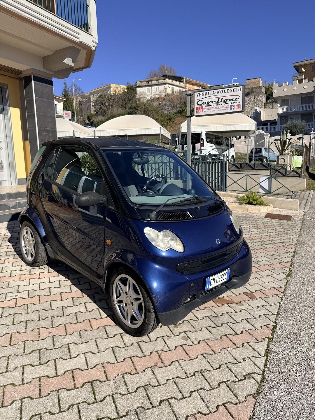 SMART FORTWO 700 COUPE' 2004 KW45