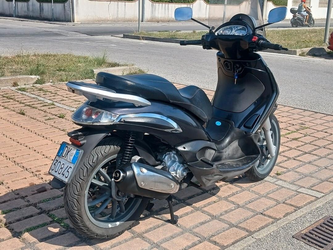 Piaggio Beverly 250 i e PERMUTO AUTO / MOTO