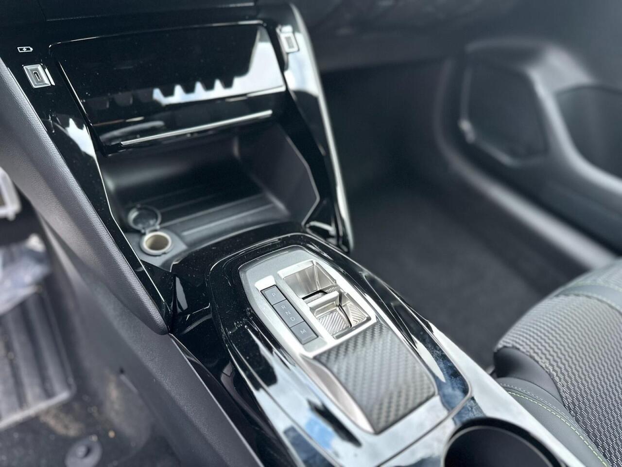 PEUGEOT 208 II 2023 - 208 5P - GT Hybrid 136 E-DCS6