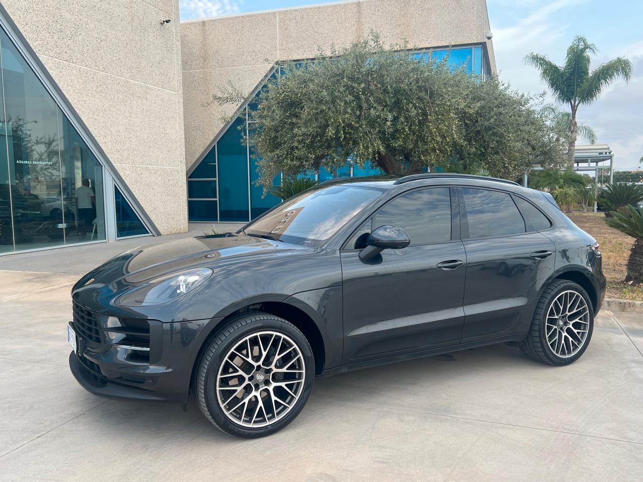 Porsche Macan 245cv Anticipo €13.000 pagamento personalizzato