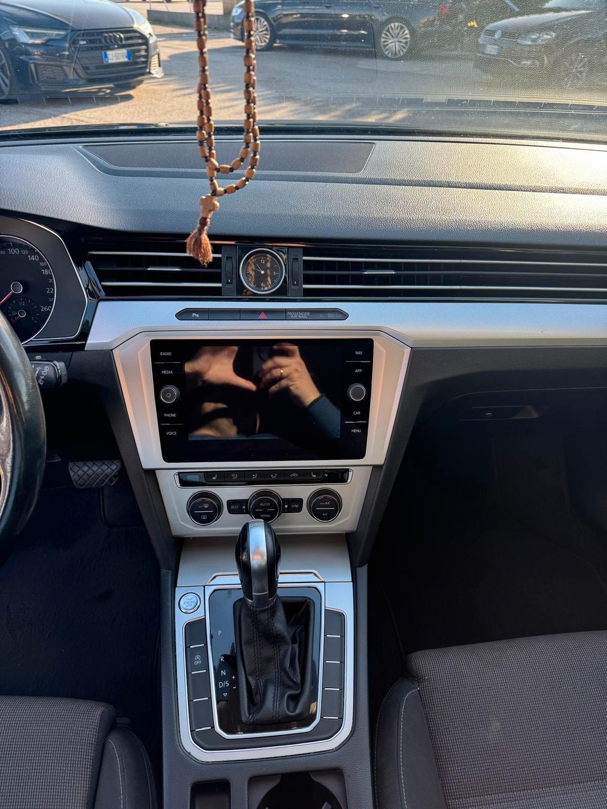 Volkswagen Passat Variant 2.0 TDI DSG Business BlueMotion Tech