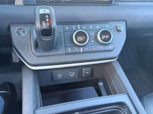 Land Rover Defender Defender 90 3.0d i6 mhev SE awd 200cv auto Cerchi 20/Pedane