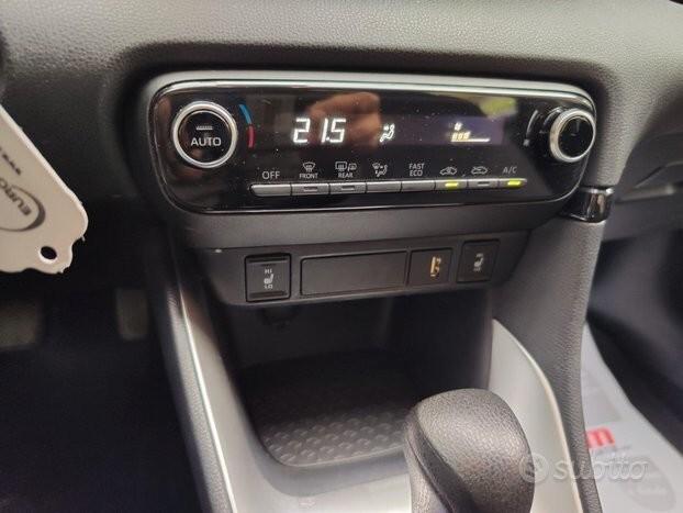 Toyota Yaris 1.5 Hybrid 5 porte Business