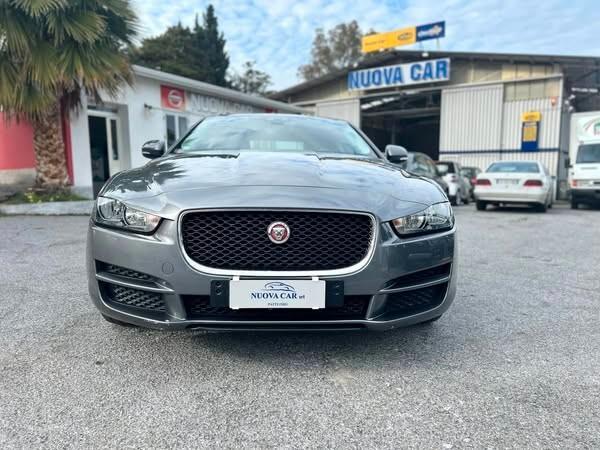 Jaguar XE 2.0 D Turbo 180CV Pure