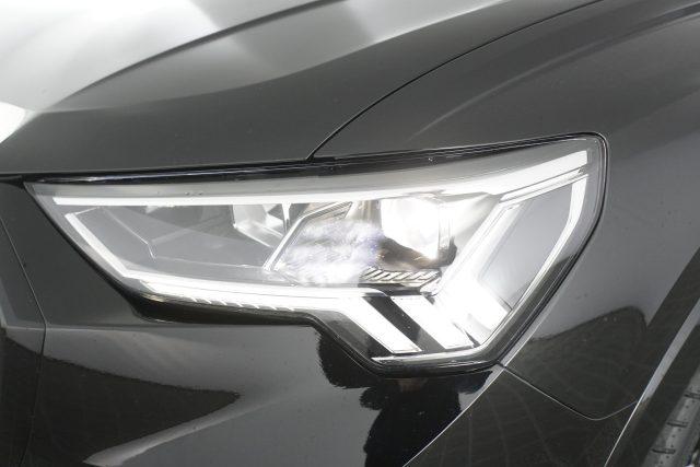 AUDI Q3 Q3 35 TDI S tronic Identity Black