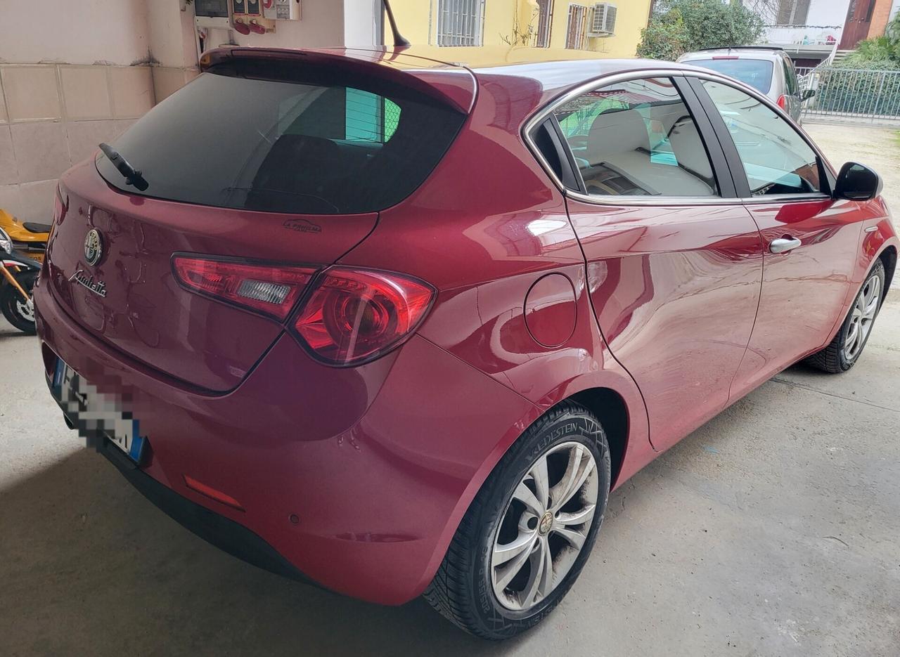 Alfa Romeo Giulietta 1.6 JTDm-2 105 CV Distinctive