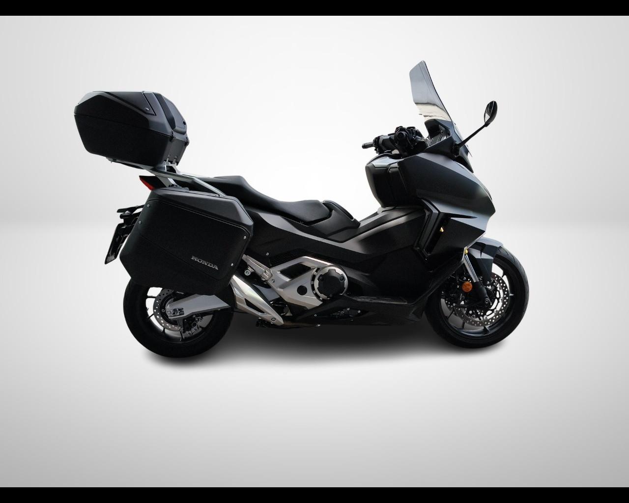 Honda Forza 750 - DCT Travel