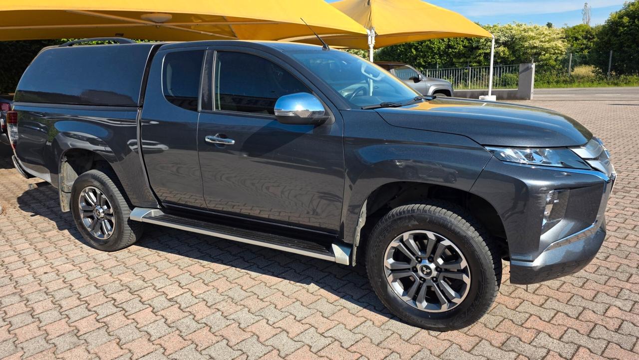 Mitsubishi L200 2.3d 150cv CLUB CAB 4 posti Autocarro CASSONE LUNGO