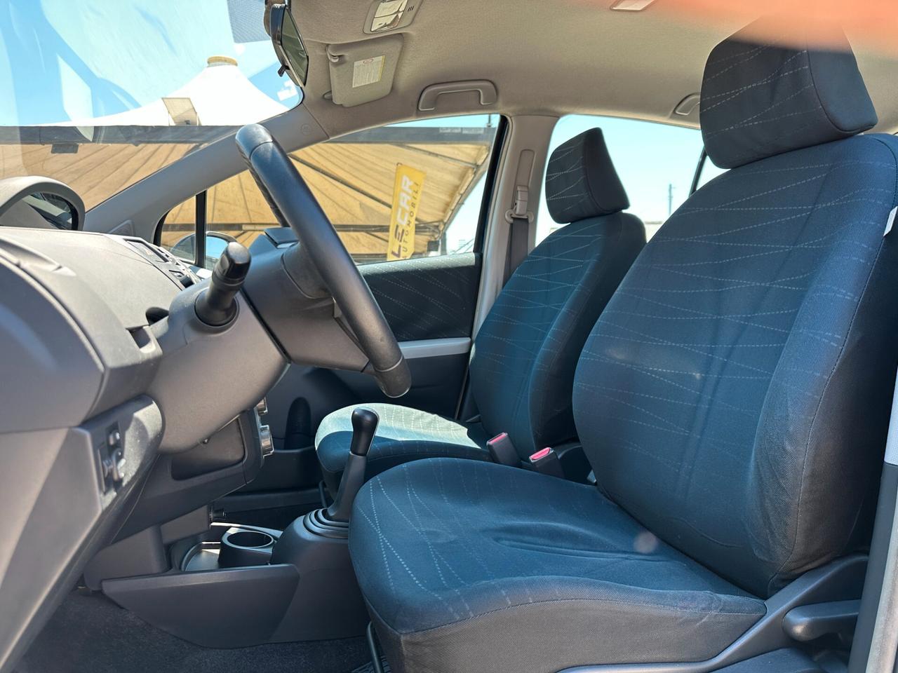 TOYOTA Yaris 1.0 5 porte Navi