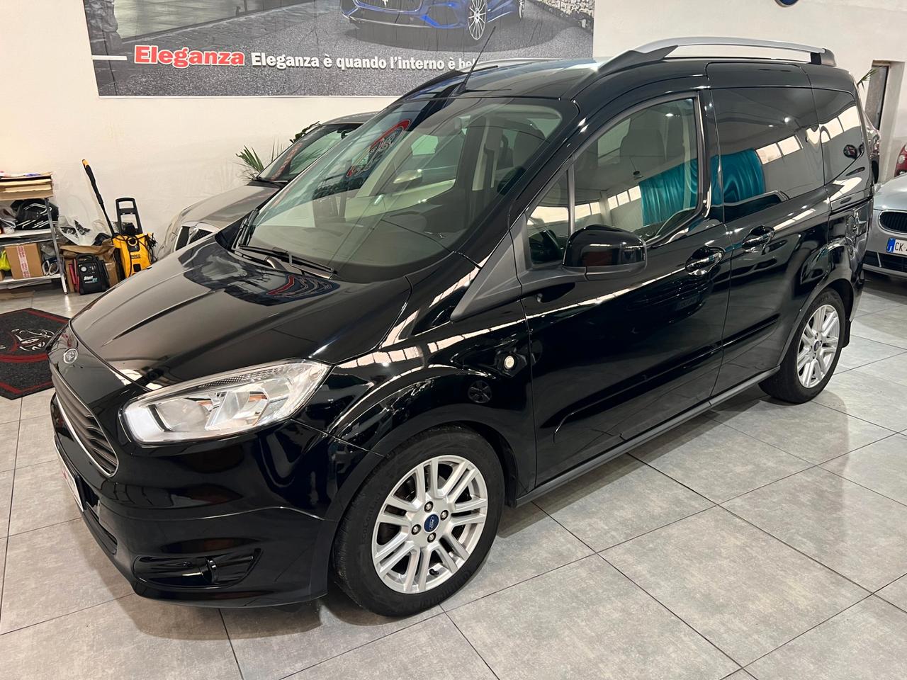 Ford Tourneo Courier 1.5 75 CV Titanium 2016