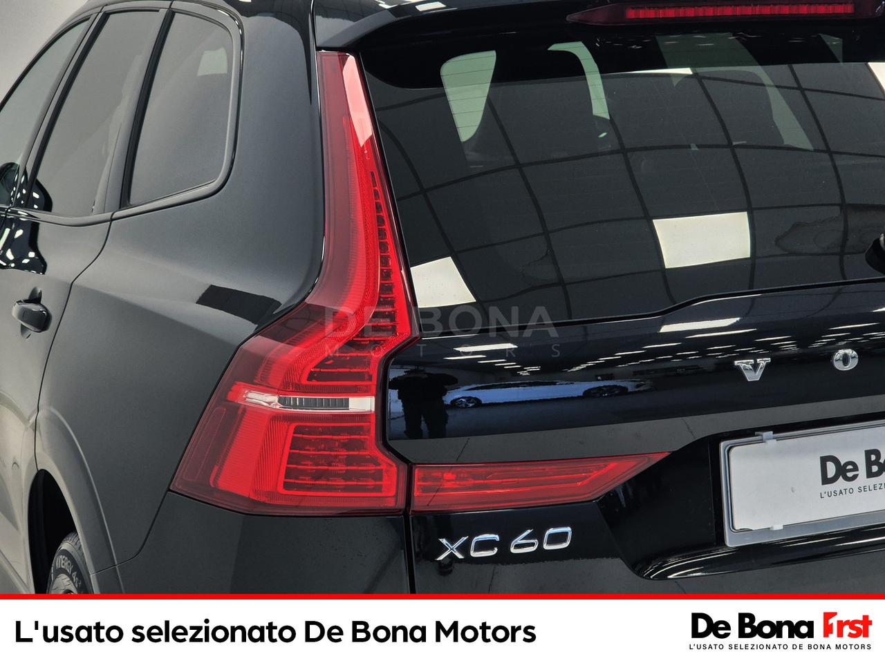 Volvo XC60 2.0 b4 plus dark awd auto