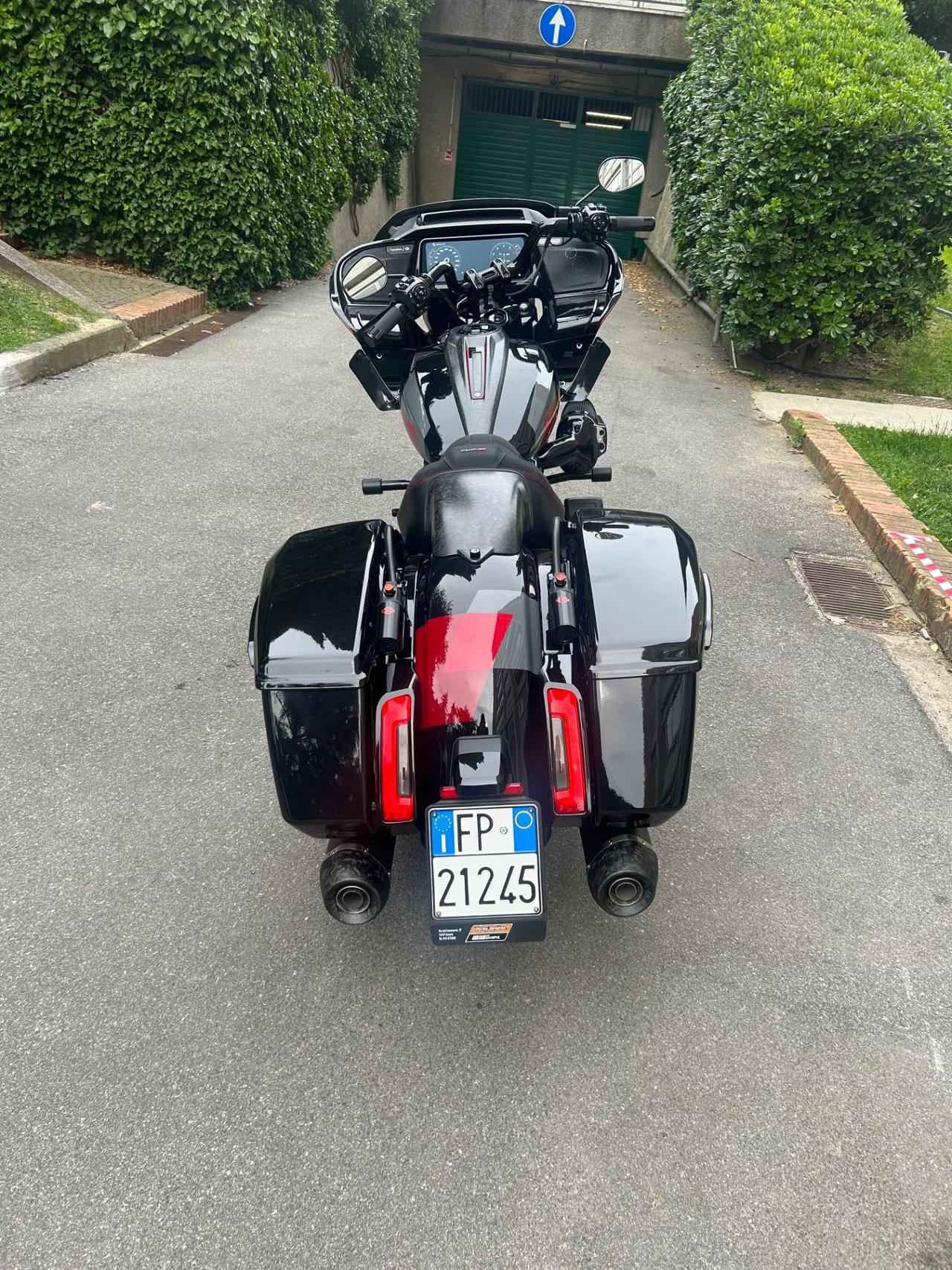 Harley-davidson CVO Road Glide Road Gilde cvo st