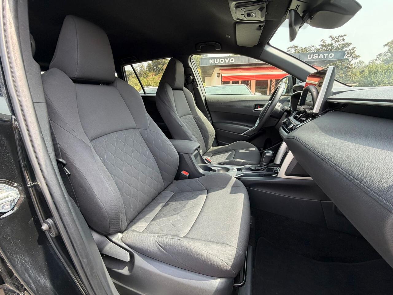 Toyota Corolla Cross 2.0 Hybrid 197 CV E-CVT Trend