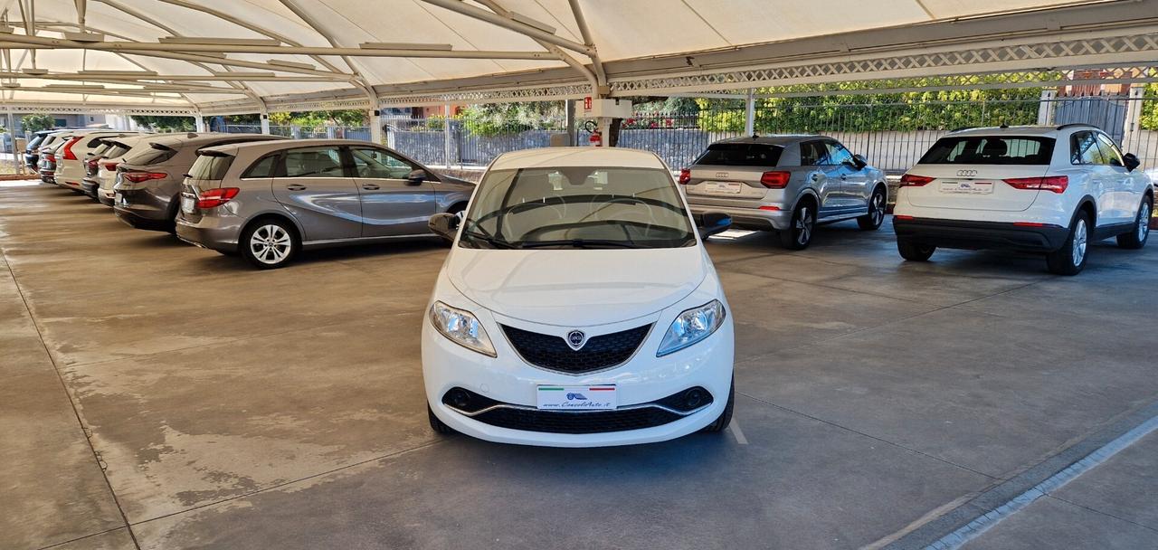 Lancia Ypsilon 1.2 69cv Platinum **35.000km**