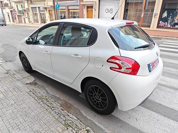 PEUGEOT 208 1.4 HDi 68 CV 5 porte - 2012