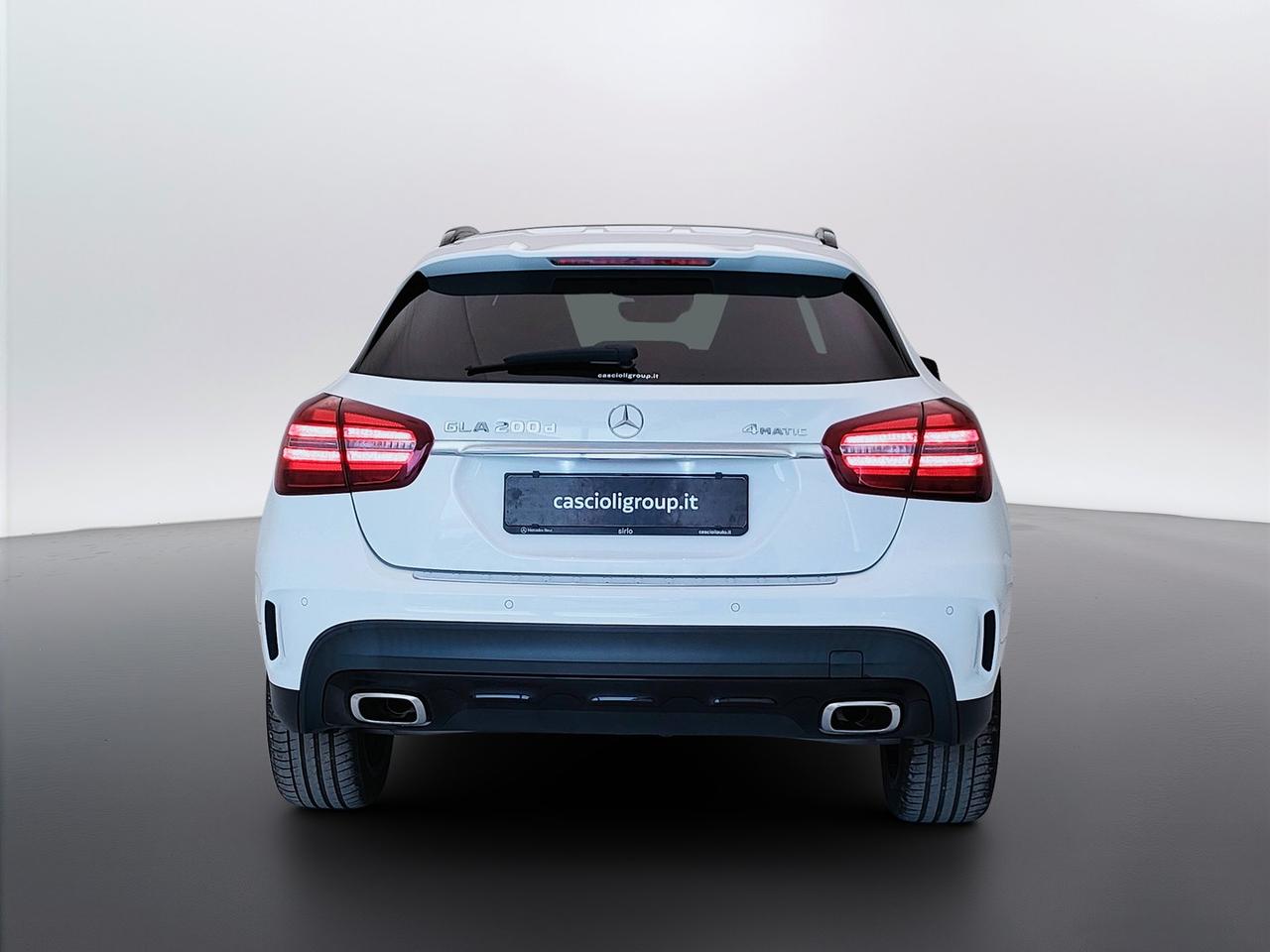 Mercedes-Benz GLA-X156 2017 - GLA 200 d Night Edition 4matic auto