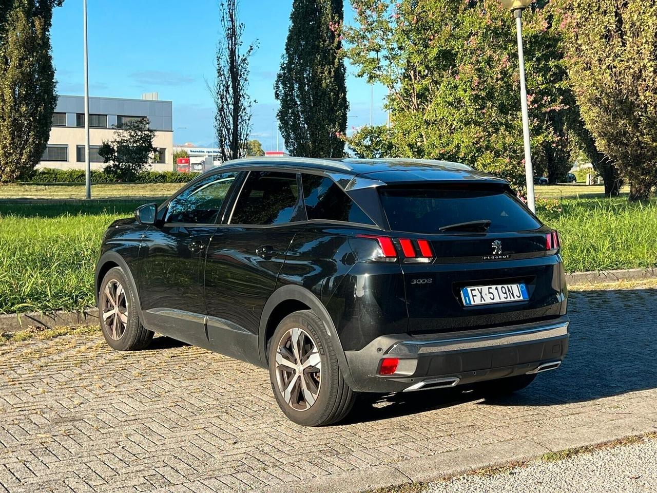 Peugeot 3008 BlueHDi 130 S&S Allure