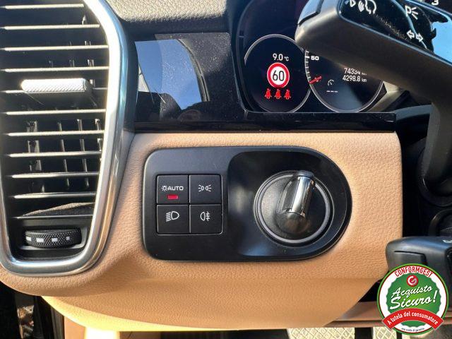 PORSCHE Cayenne Coupé 3.0 V6 Platinum Edition Tetto