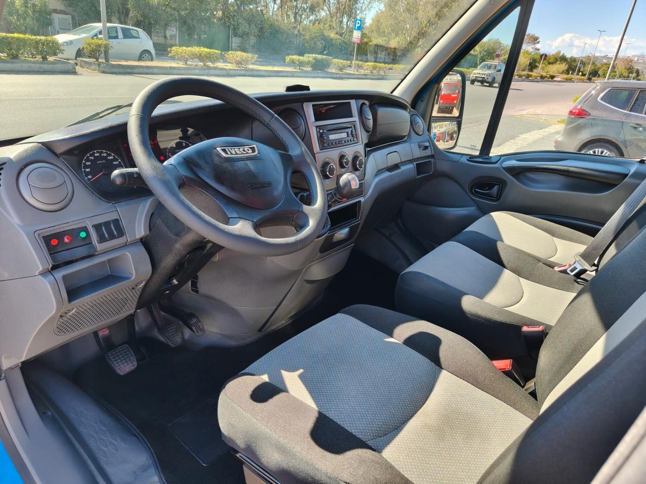 Iveco Daily 35 C15 Ribaltabile + Gru - 2013