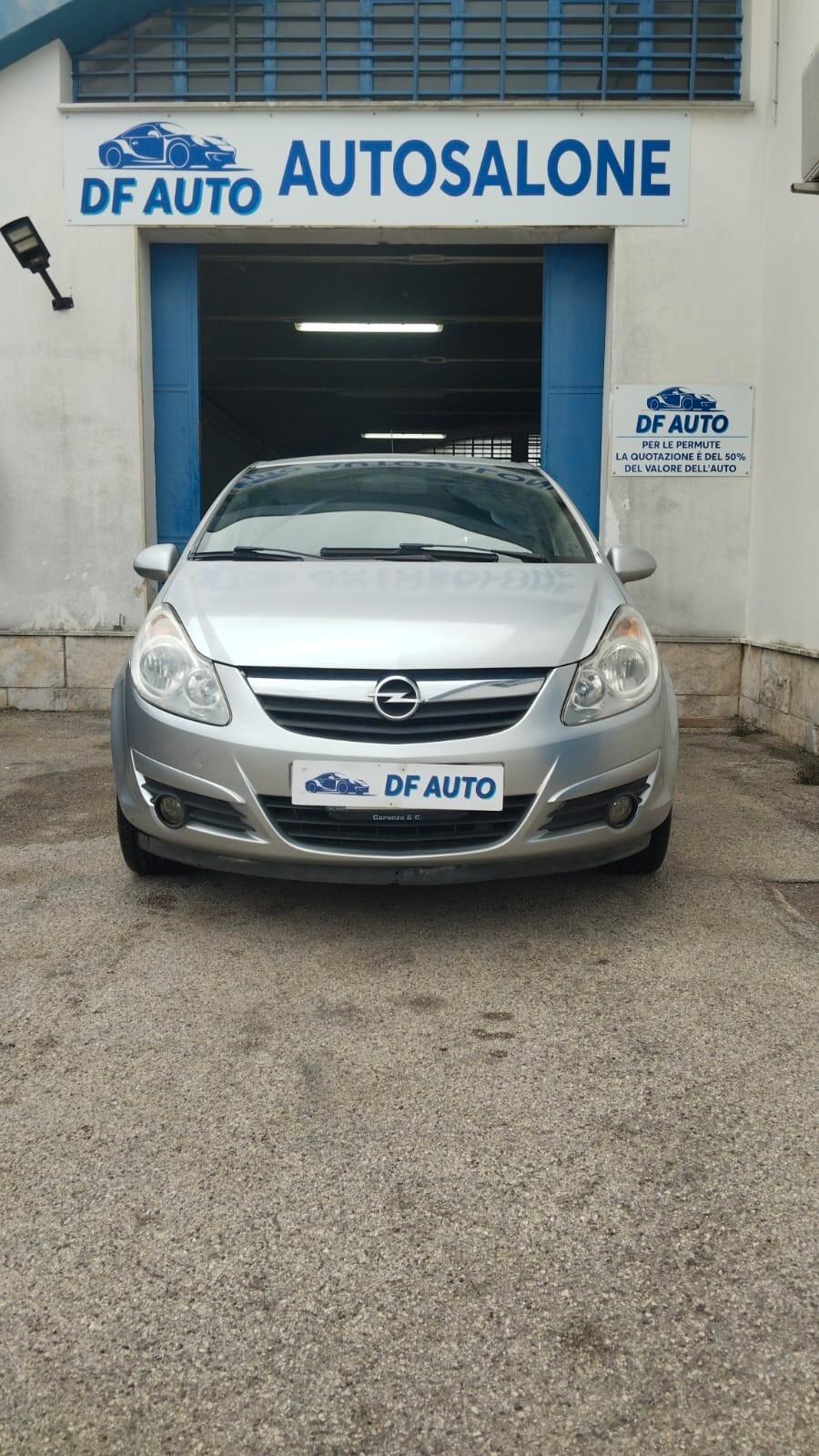 Opel Corsa 1.2 5 porte Cosmo