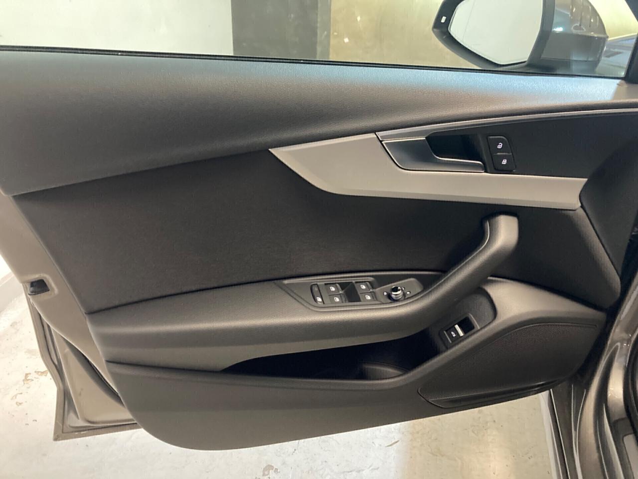 Audi A4 40 TDI S tronic Business