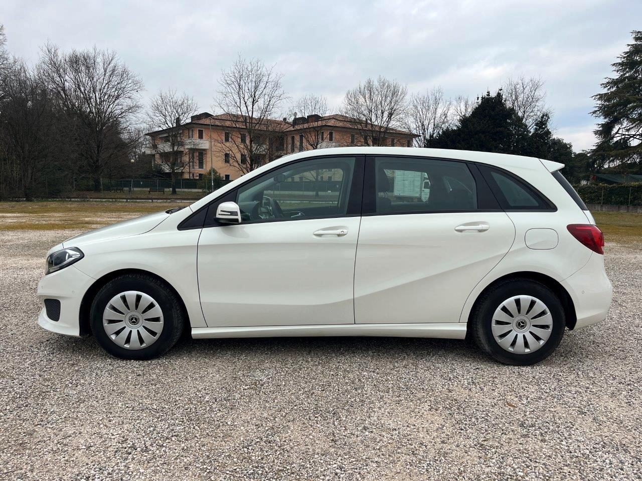 Mercedes-benz B 180 d Automatic Executive