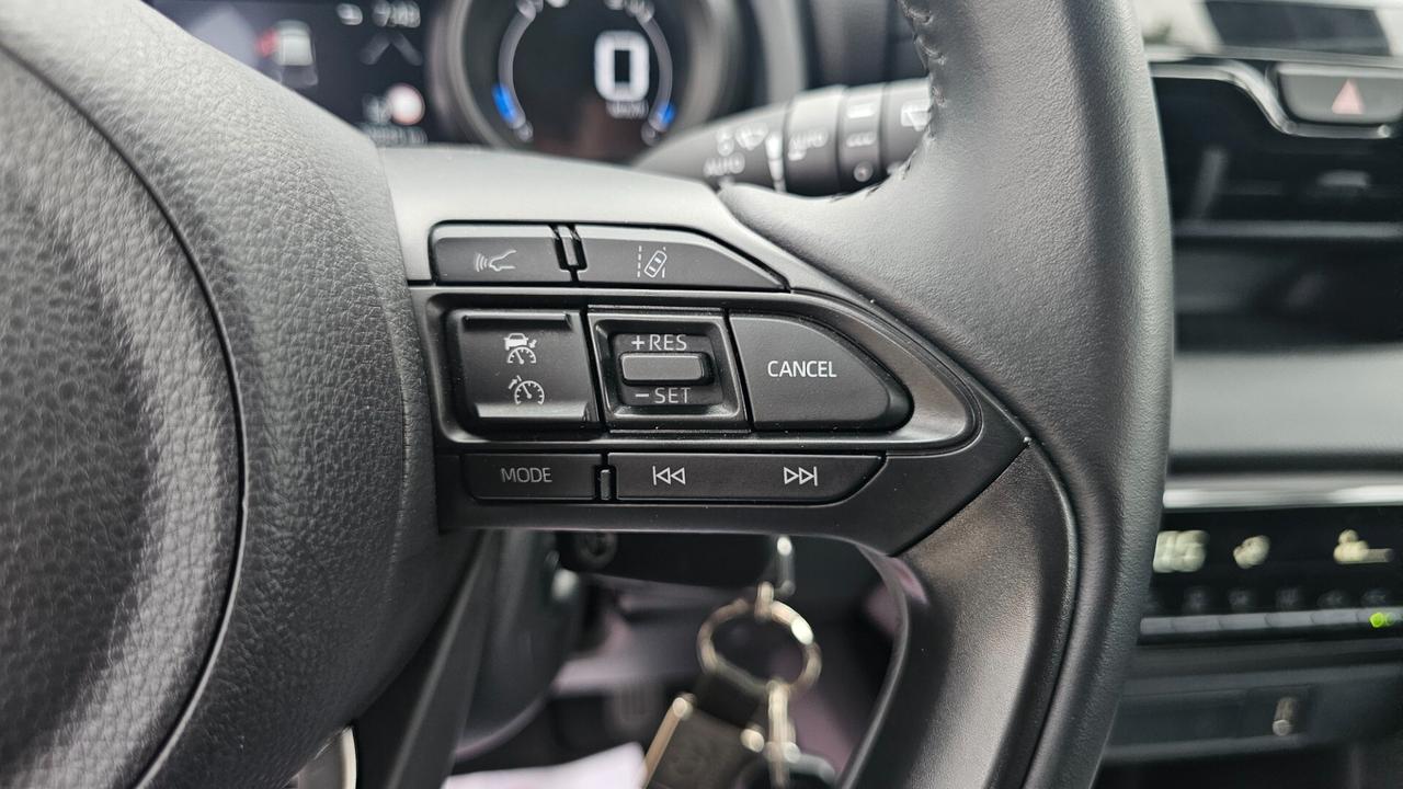 Toyota Yaris 1.5 Hybrid 5 porte Sport