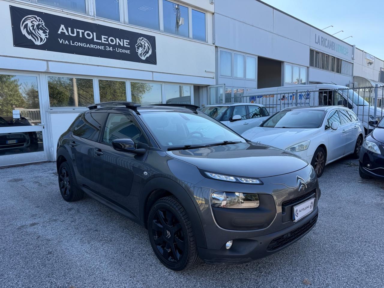 Citroen C4 Cactus 1.2 82cv Just Black