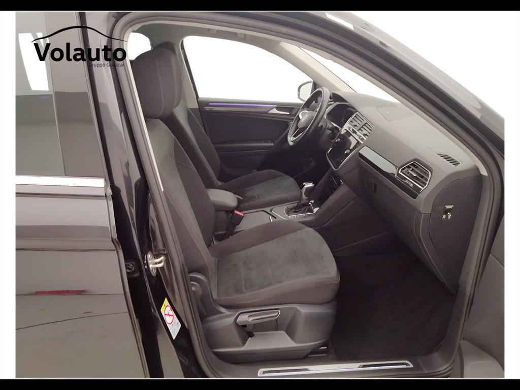 VOLKSWAGEN Tiguan II 2021 - Tiguan 1.5 tsi Elegance 150cv dsg