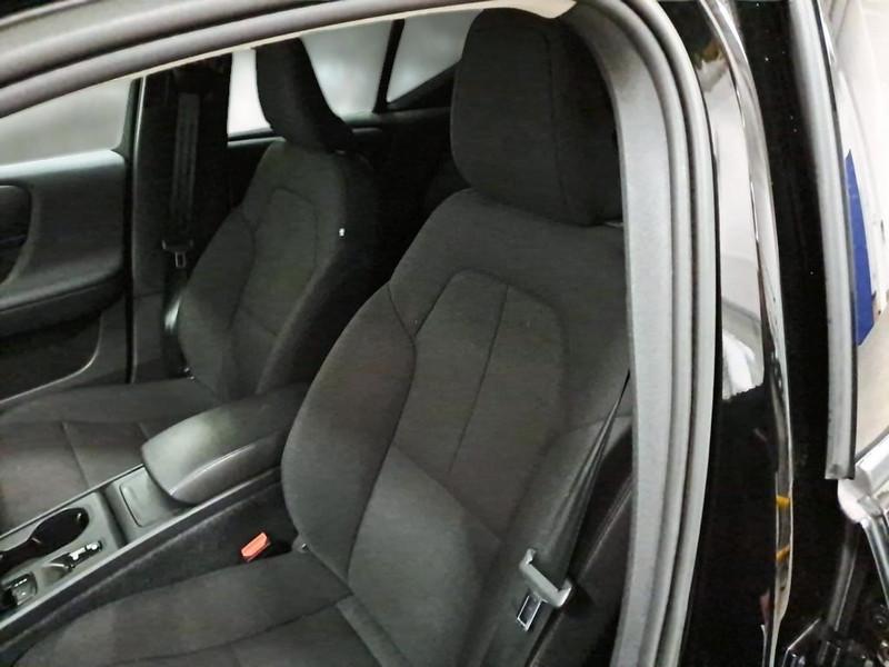 VOLVO XC40 T2 AUTOMATICO BUSINESS 5 PORTE SUV