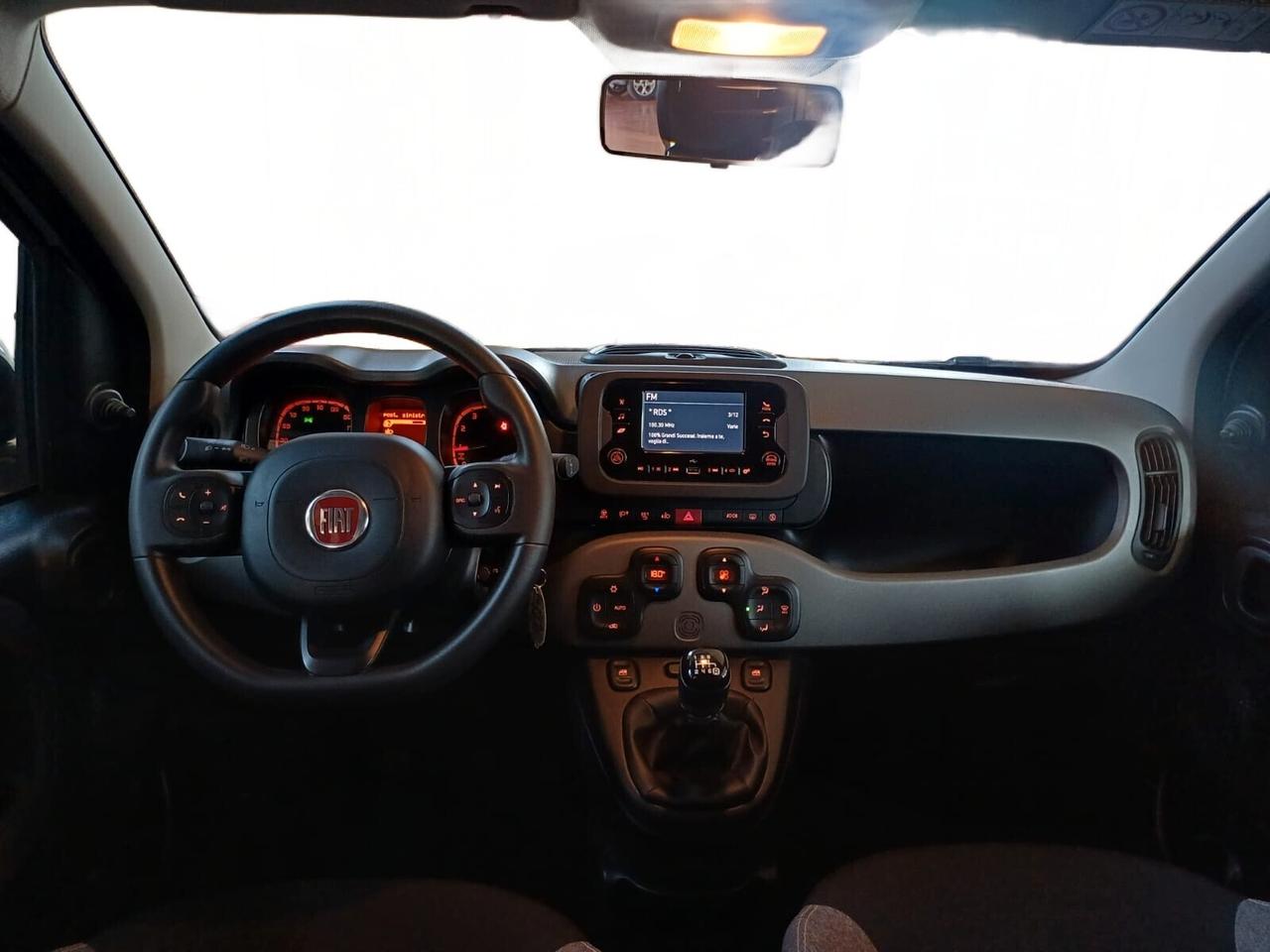 Fiat Panda 1.0 Hybrid City Life | da €140,00 al mese