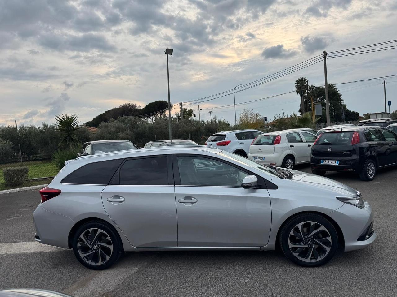 Toyota Auris TOURING SPORTS 1.6 D-4D BUSINESS 2017