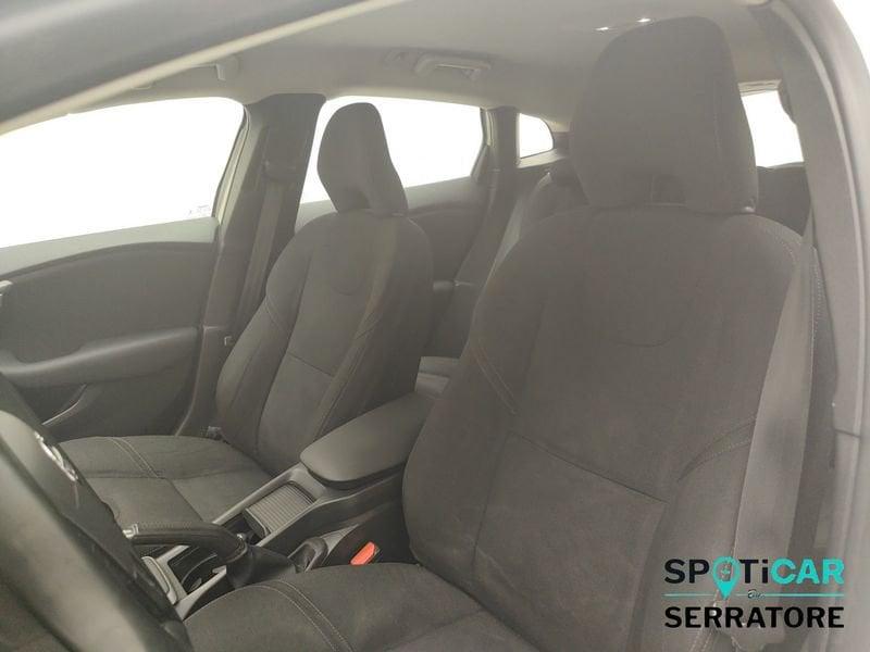 Volvo V40 II 2.0 d2 Momentum