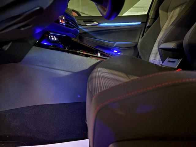 VOLKSWAGEN Golf GTI 2.0 TSI DSG TETTO-LED-PELLE-CERCHI 19''.