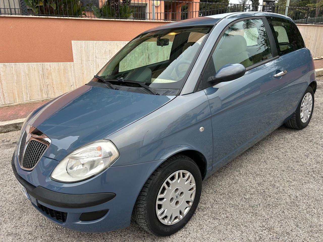 Lancia Ypsilon 1.2 benz. Ideale per neopatentati