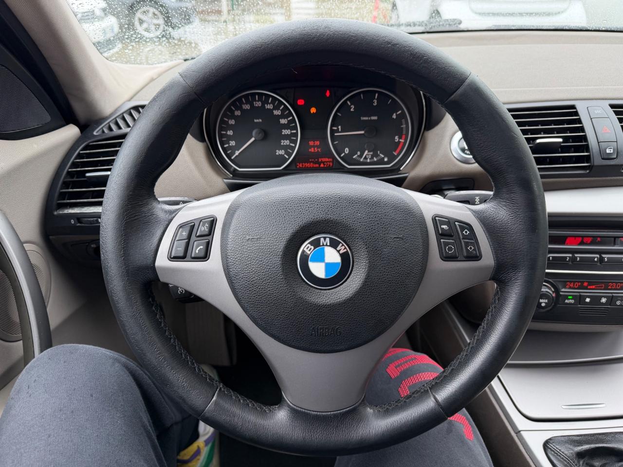 BMW 120d 163CV FUTURA/XENON/PELLE