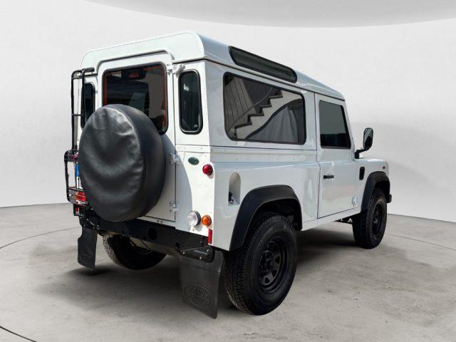 LAND ROVER Defender 90 2.2 TD4 Station Wagon N1